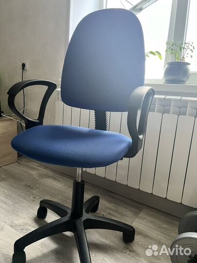 Компьютерное кресло