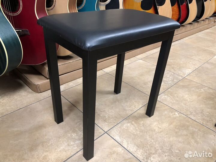 Банкетка для клавишных инструментов