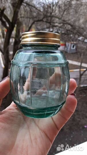 Винтажный бочёнок изумрудного стекла СССР