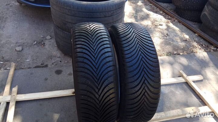 Michelin Alpin 5 205/60 R16 99H