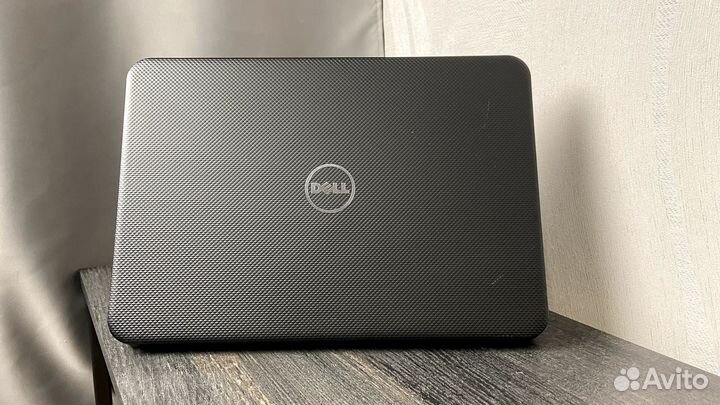 Ноутбук Dell 15.6 4 ядра/ram 4gb/SSD новый