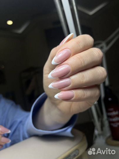 Маникюр с наращиванием