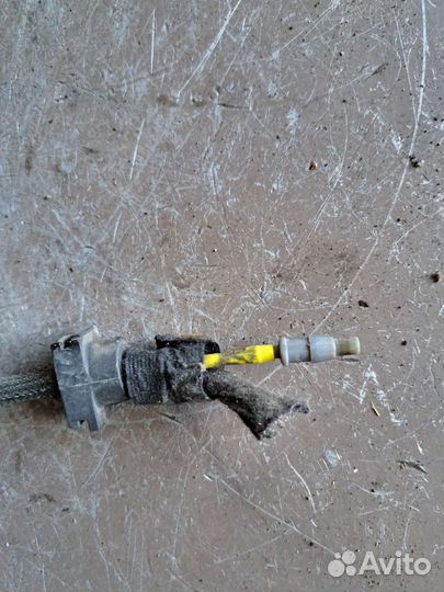 Проводка крышки багажника на Mercedes w220