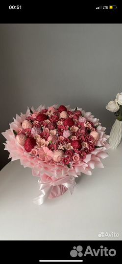 Букет из шоколадных конфет на выпускной