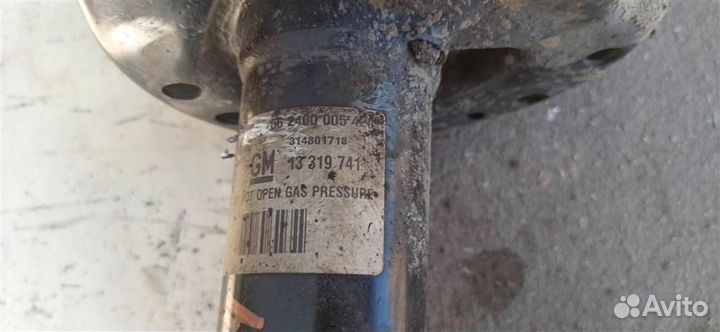 Амортизатор передний левый Opel Insignia