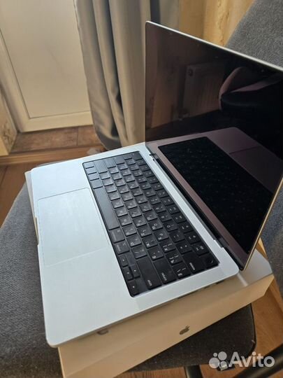 Apple macbook pro 14 m1 16/512