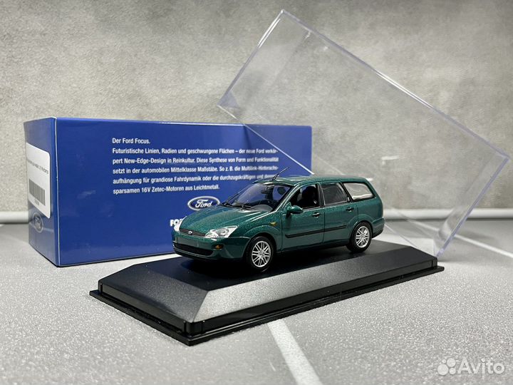 Дилерская модель Ford Focus Kombi 1:43