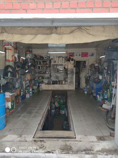 Гараж, > 30 м²