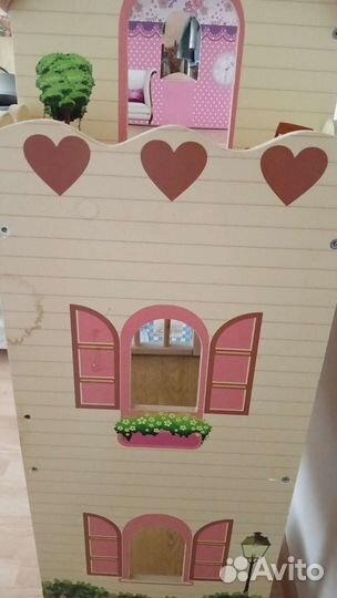Кукольный домик с мебелью