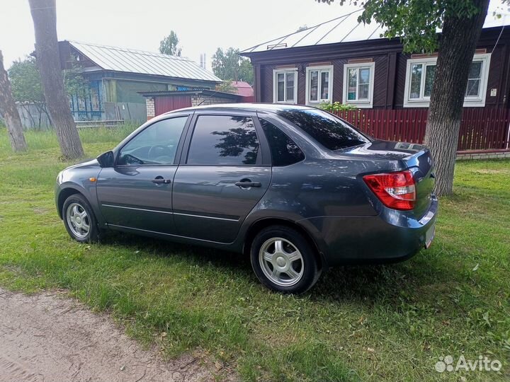 LADA Granta 1.6 МТ, 2017, 90 200 км