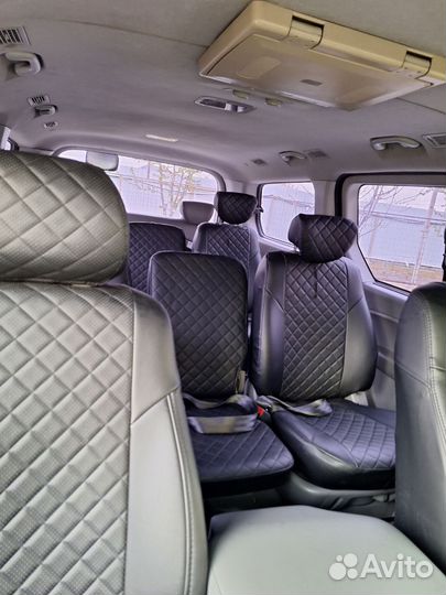 Hyundai Grand Starex 2.5 AT, 2013, 300 000 км