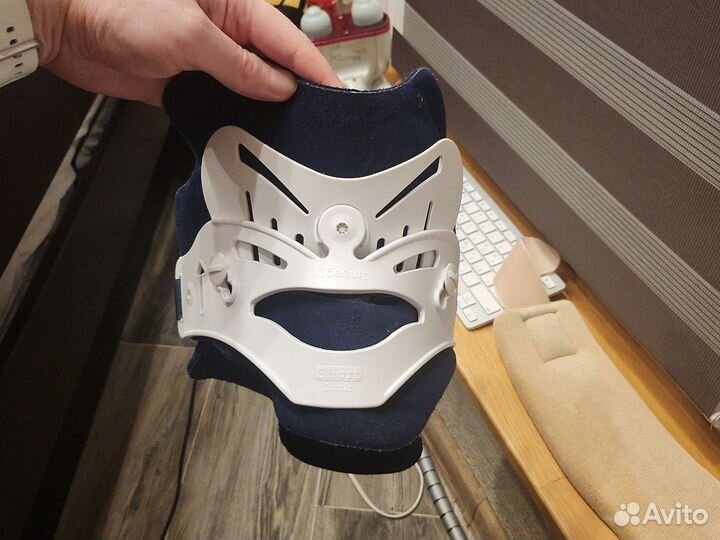 Шейный ортез жесткий Miami J (MJ-300)