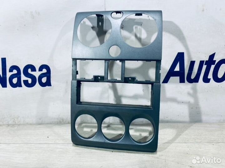 Рамка магнитолы Peugeot Partner