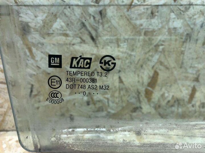 Стекло двери задней правой Chevrolet Lacetti