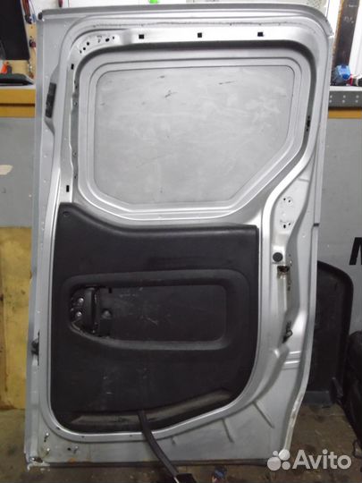 Дверь задняя правая сдвижная Пежо Партнер Б9