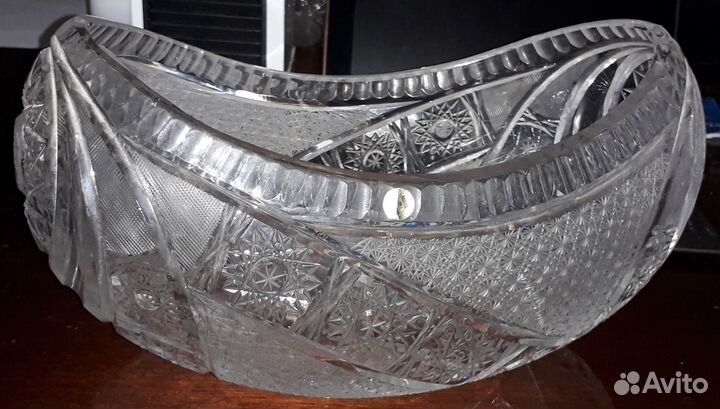 Хрустальная ваза