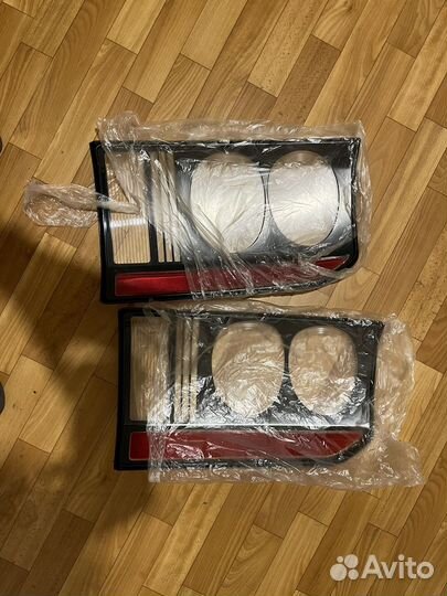 Стекло заднего фонаря discovery 4