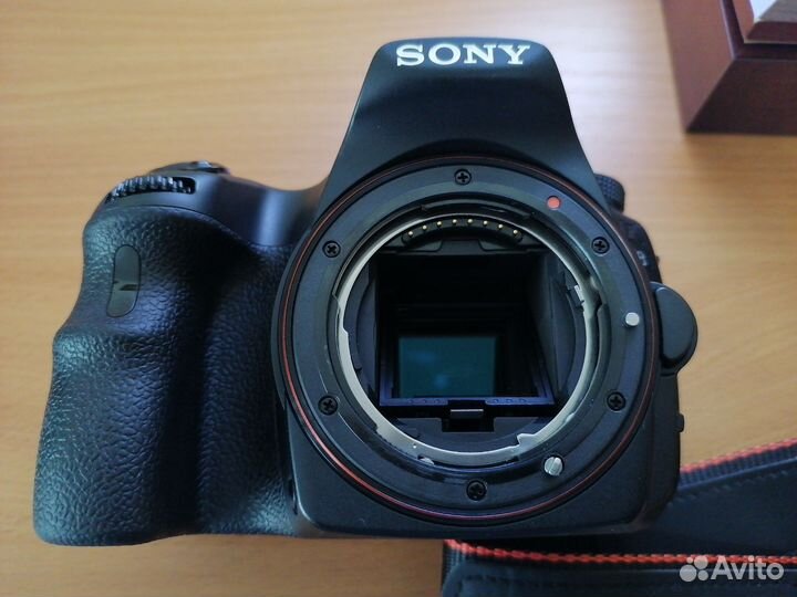 Sony SLT-A58 + 3 объектива