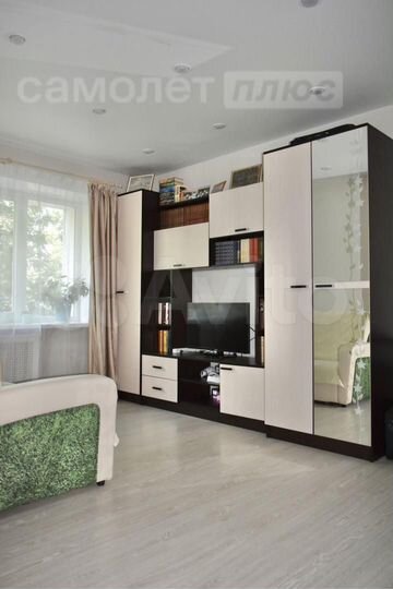 2-к. квартира, 43,8 м², 2/4 эт.