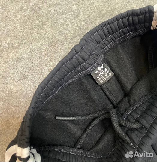 Спортивный костюм Adidas