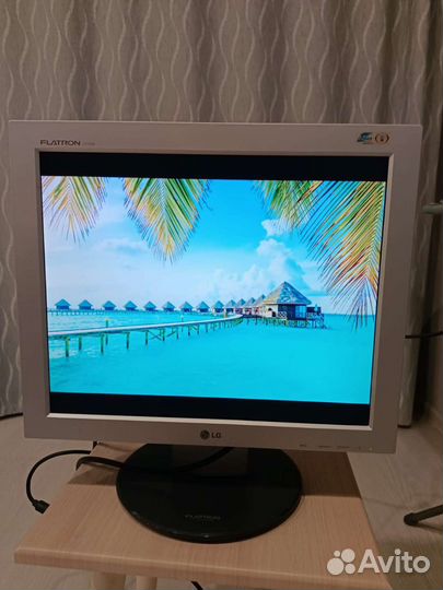 Монитор LG flatron 1730s