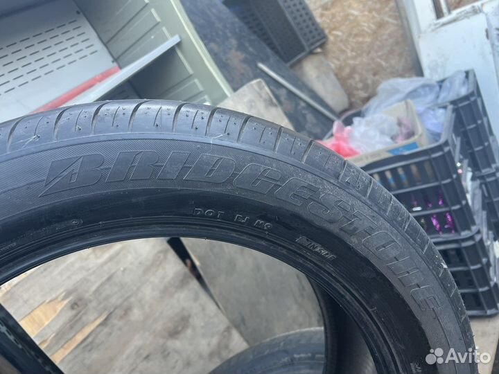 Bridgestone 613V 235/55 R20