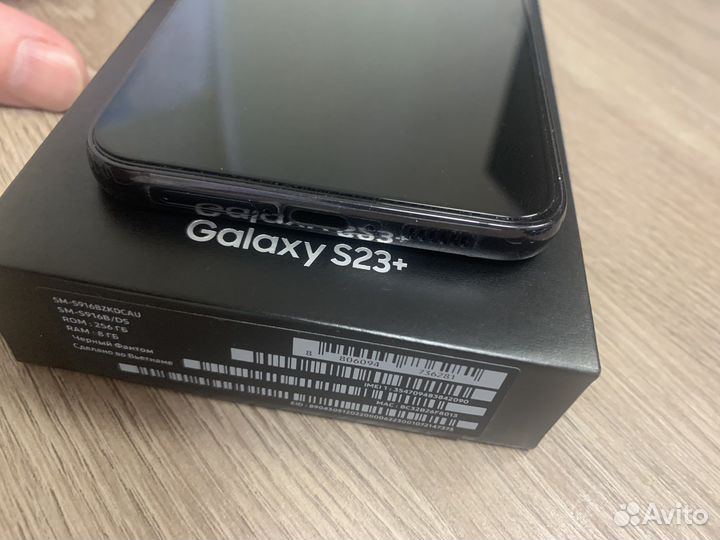 Samsung Galaxy S23+, 8/256 ГБ