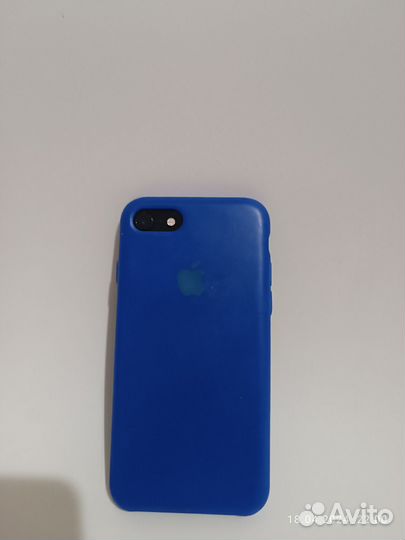 iPhone SE, 64 ГБ