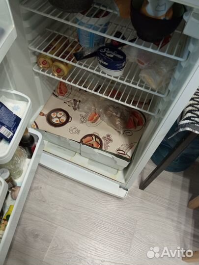 Продам холодильник stinol