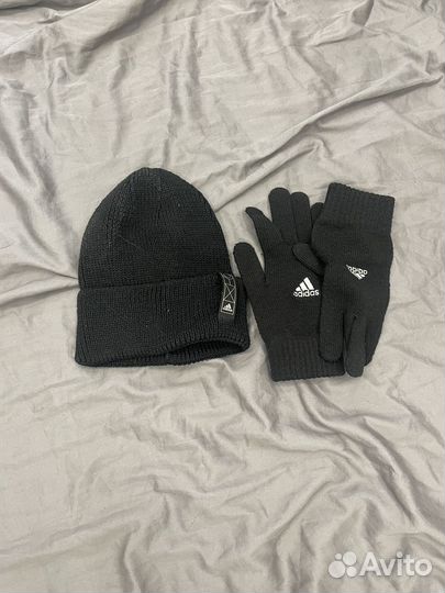 Шапка и перчатки адидас