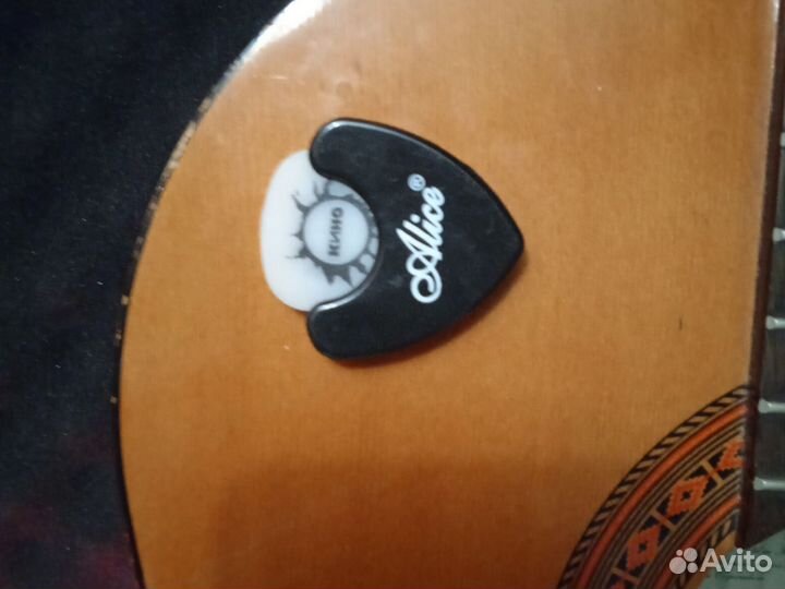 Гитара yamaha c40