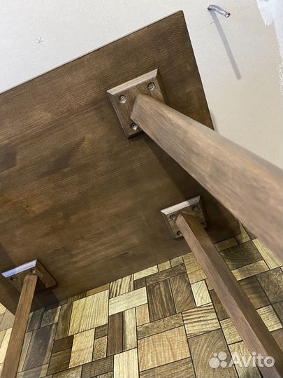 Журнальный столик