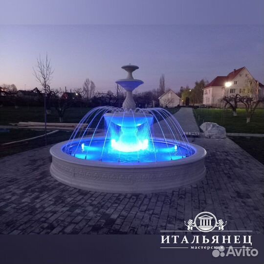 Фонтан из мрамора гранита