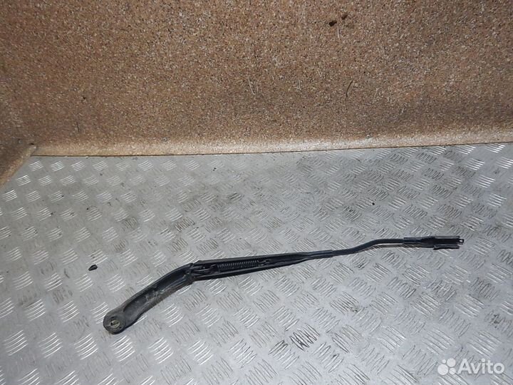 Поводок стеклоочистителя передний левый, Nissan (Н