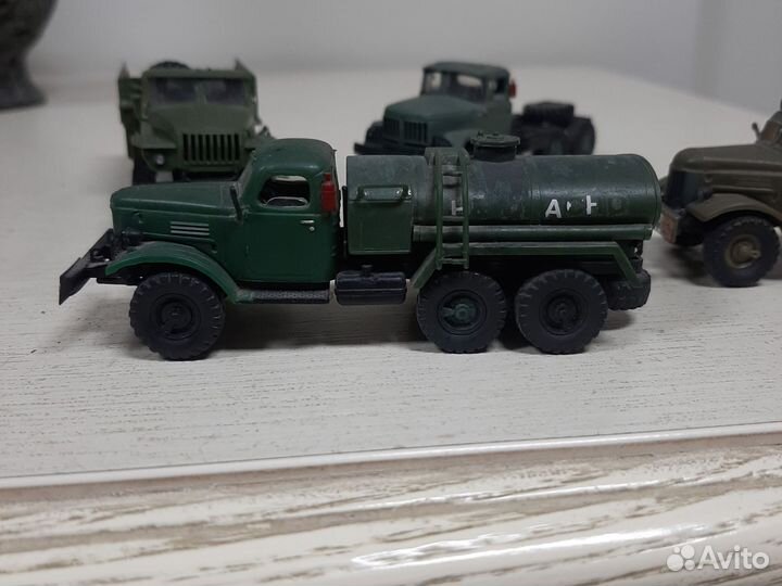 Модель военного автомобиля