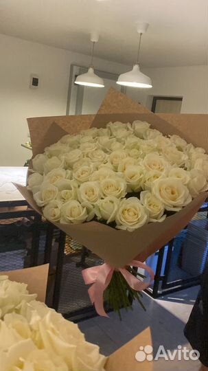 Белые розы. 25 роз. 51 роза
