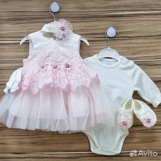 Комплект на выписку платье нарядное Турция