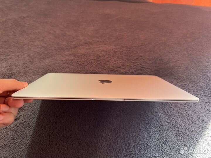 Macbook air 13 2018 retina 8gb 128gb