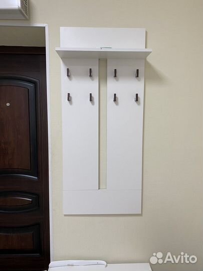 Вешалка настенная