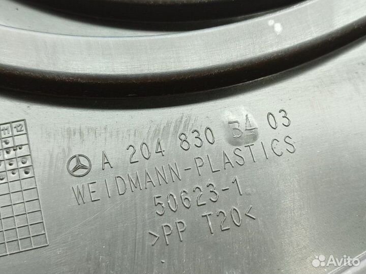 Воздухозаборник Mercedes E W207 3.5 M272 2010