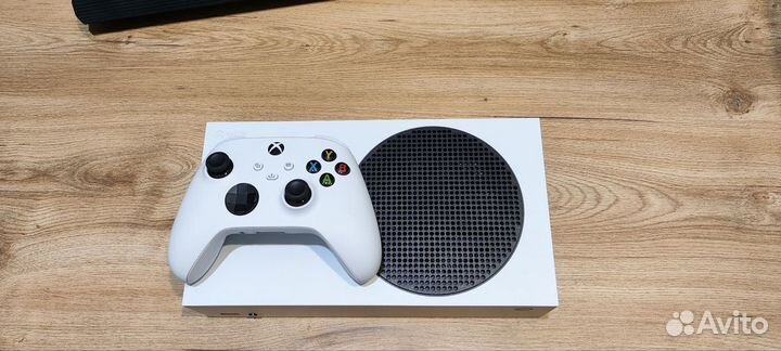 Игровая консоль xbox series s 512 Гб