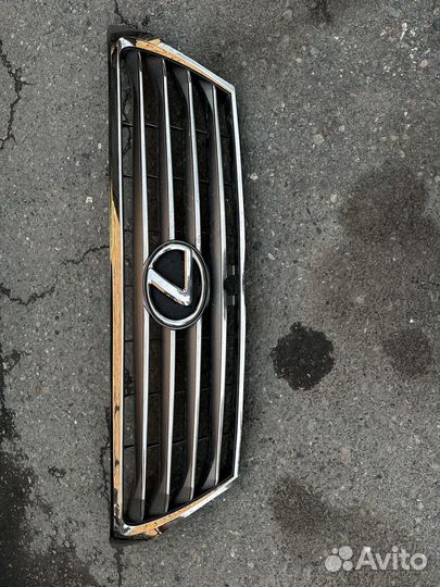 Решетка радиатора Lexus LX570 07-12 г.в