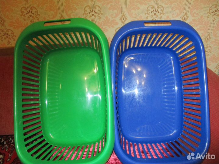 Корзина (пластик) для хозяйственных нужд,новые