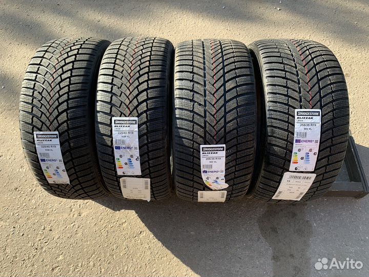 Bridgestone Blizzak LM-005 225/40 R19 и 255/35 R19