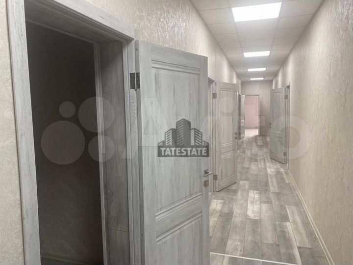 Блок офис 11 кабинетов с парковкой