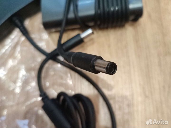 Блок питания для ноутбука dell и док станции 19.5v