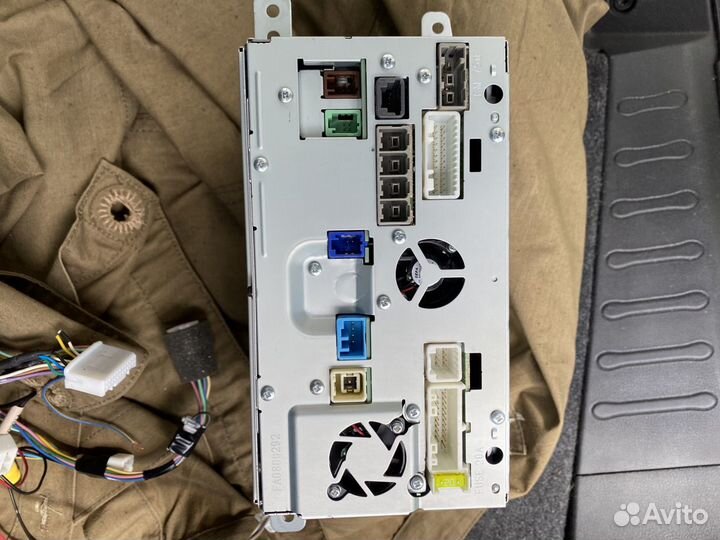 Штатная магнитола MM 318 D/W