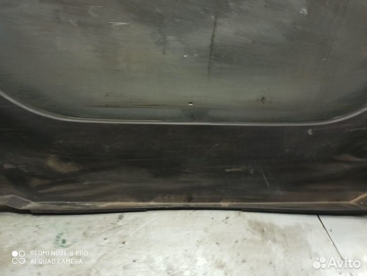 Обшивка накладка панели багажника Toyota Camry V40
