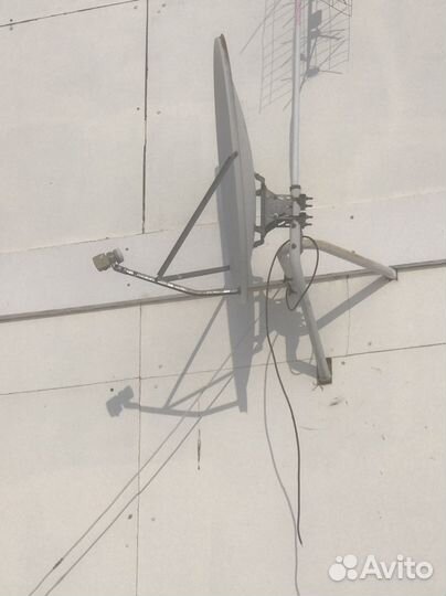 Антенна спутниковая