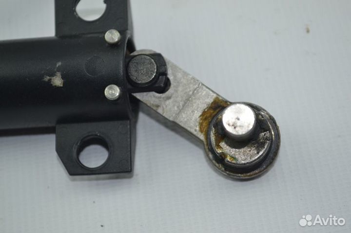 Рулевая колонка / Другие части scania R-Series (01